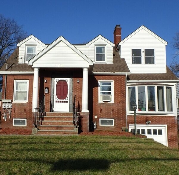 Building Photo - 328 Mt Prospect Ave