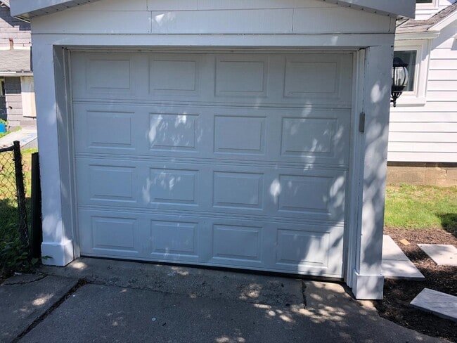 Building Photo - 1012 Jackson St NW