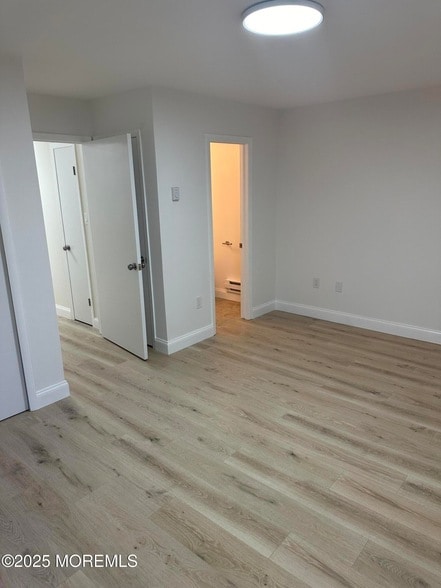 Building Photo - 169 Amberly Dr