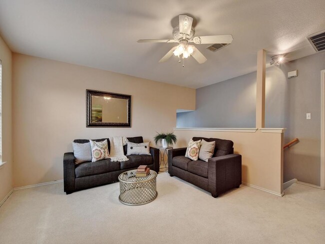 Building Photo - 1466 David Curry Dr