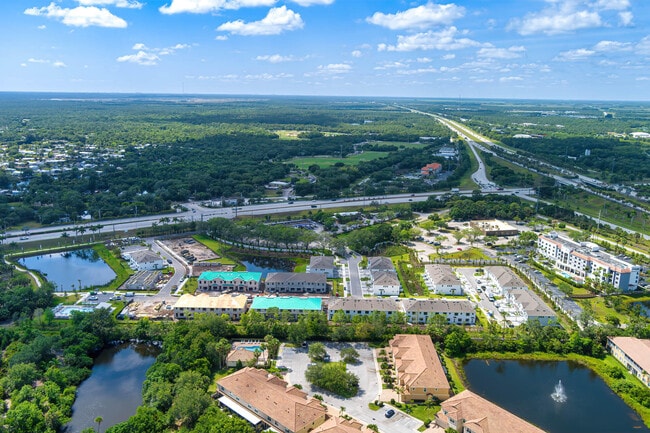 Building Photo - 7645 SW Lucy Ln