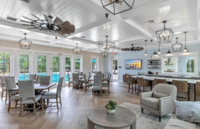 Building Photo - 3 Pinnacle Pl