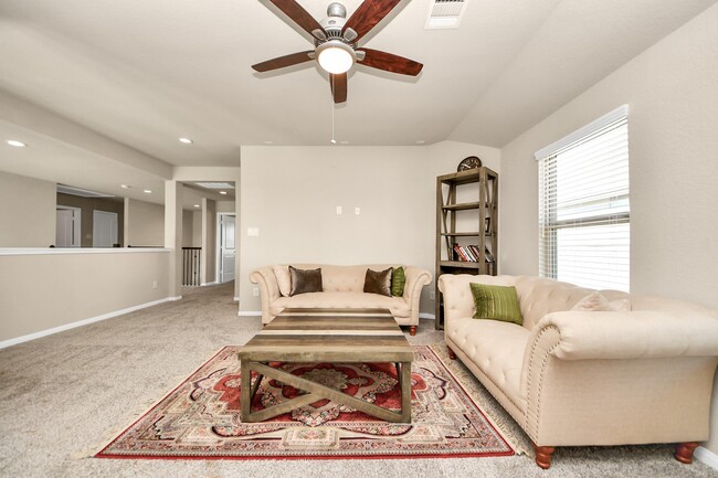 Building Photo - 29482 Westhope Dr