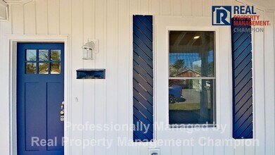 Building Photo - Updated 3 BD/1.5 BA Home in the Heart of Downtown Wilmington