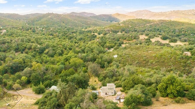 Building Photo - ?PRICE IMPROVED!!?Peaceful Mountain Home i...