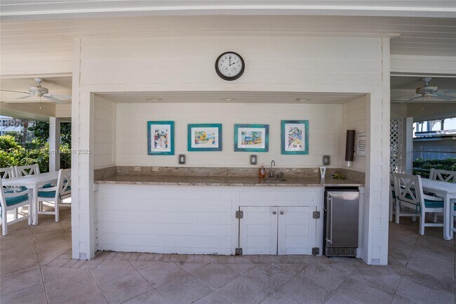 Building Photo - 350 S Beach Rd