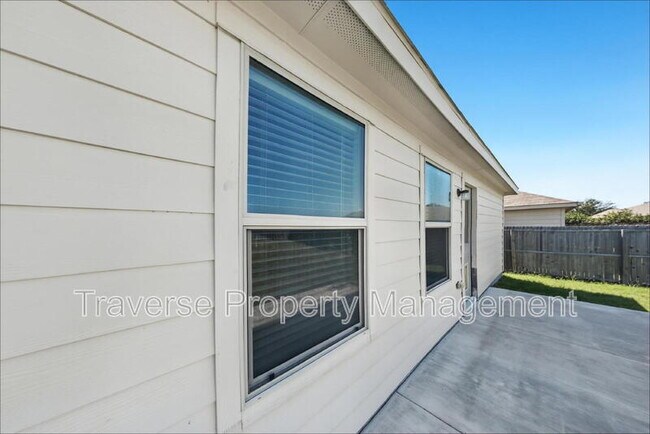 Building Photo - 14421 Artisan Dr