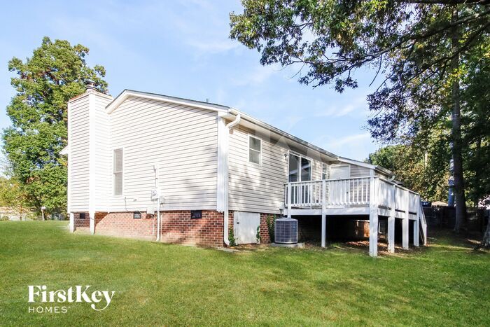 Building Photo - 2105 Arbrook Ln