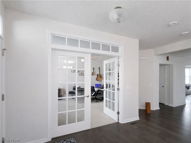 Building Photo - 4509 Millbrook Way