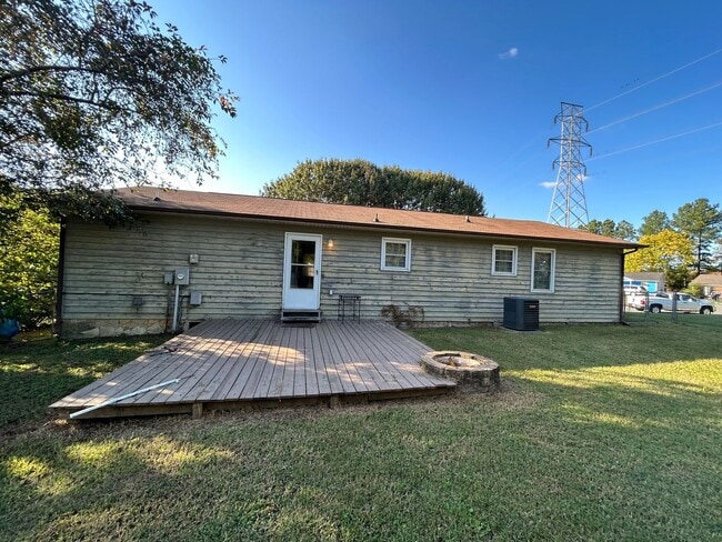 Building Photo - 1108 Raleigh Ct