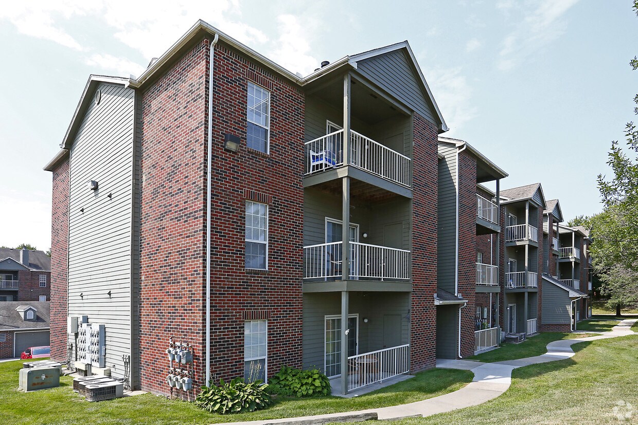 Alpine Village Apartments La Vista Ne Apartment Finder