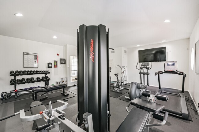 Building Photo - 3231 Allen Pkwy