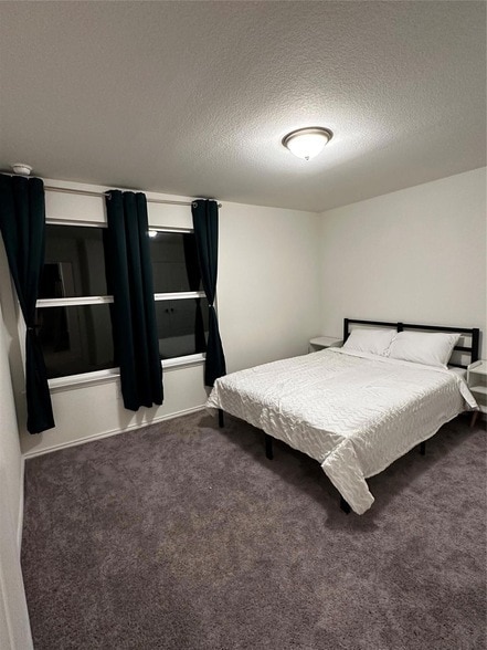 Building Photo - 7311 Gray Catbird Dr