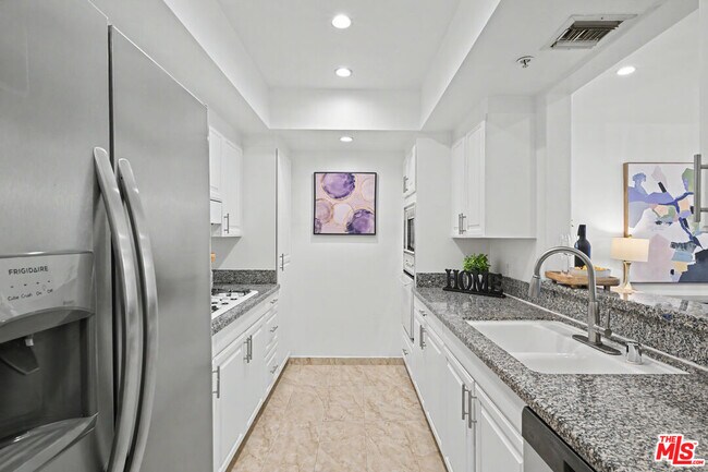 Building Photo - 8559 Alcott St