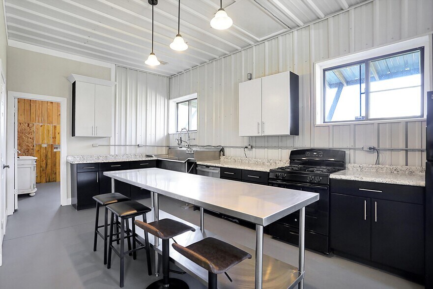 Building Photo - 940 W 1090 N