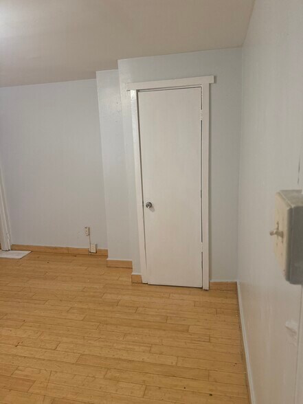 Building Photo - 3759 N Marshall St