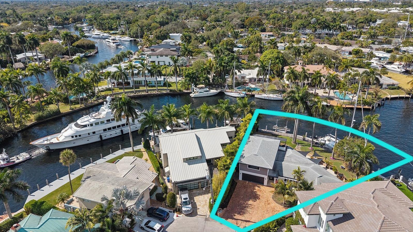 Building Photo - 600 SW 8th Ter