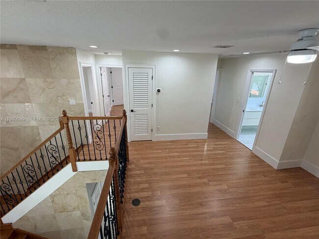 Building Photo - 364 SW 188th Ave