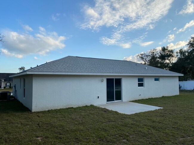 Building Photo - 2901 SW 173rd Street Rd