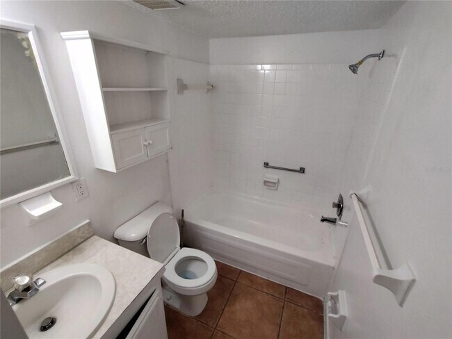 Building Photo - 3425 Tricon Ln