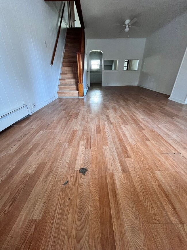 Building Photo - Single Family Rental in the heart of Minersville