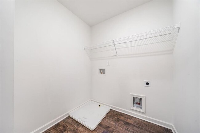 Building Photo - 7822 Canterbury Ct