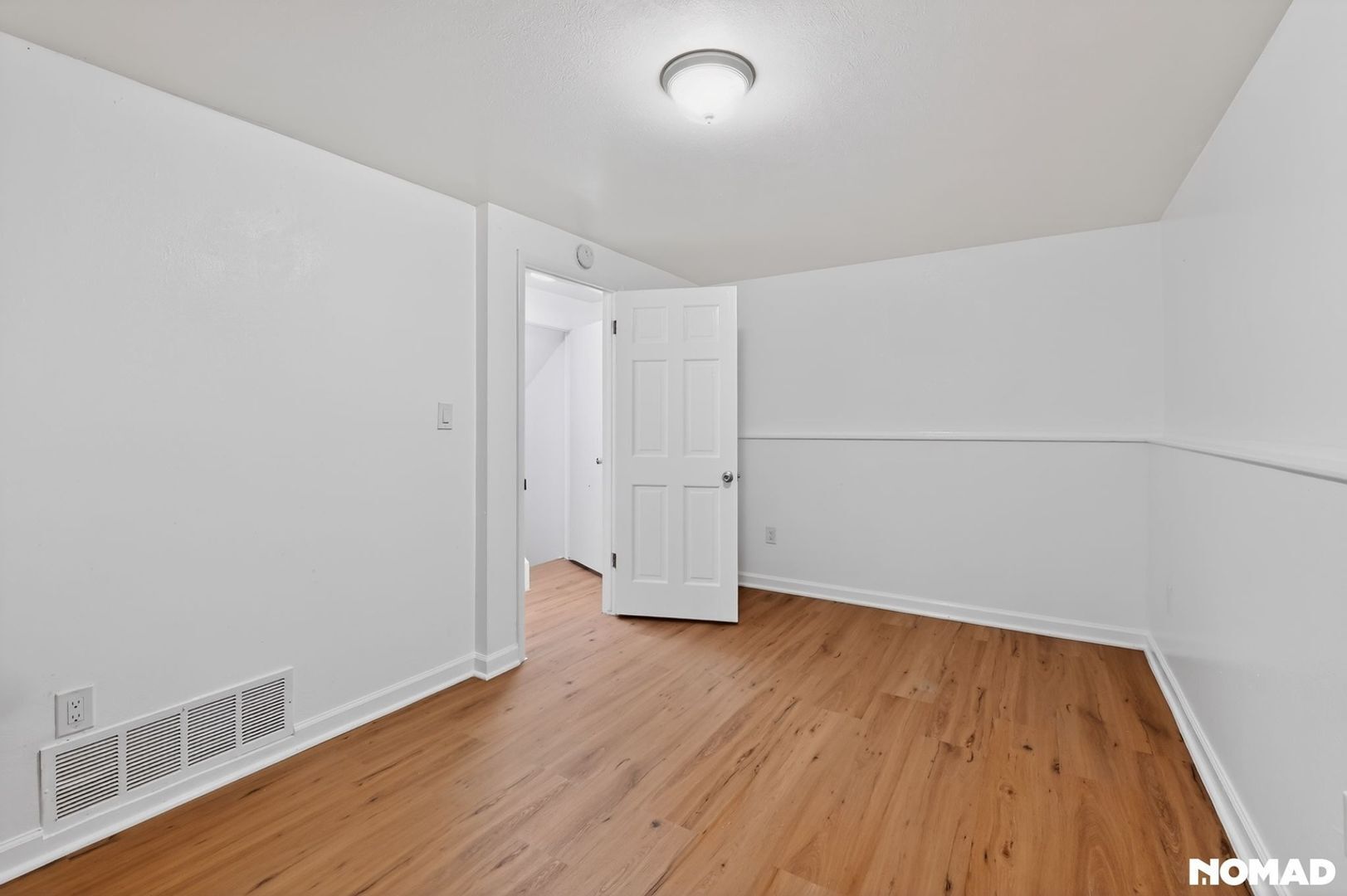 Building Photo - 747 W Cleveland Cir