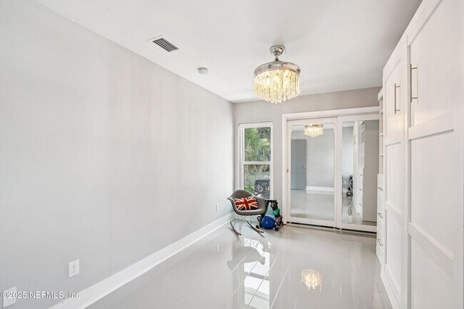 Building Photo - 248 11th St