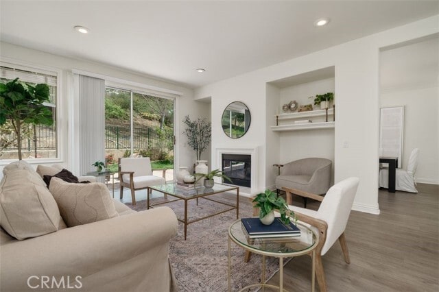 Building Photo - 570 Shadow Ln