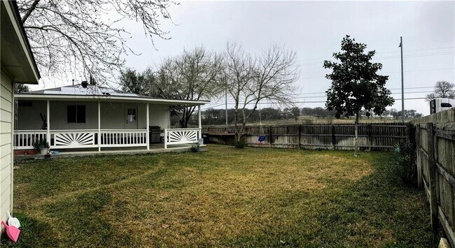 Building Photo - 15117 Bigelow Dr