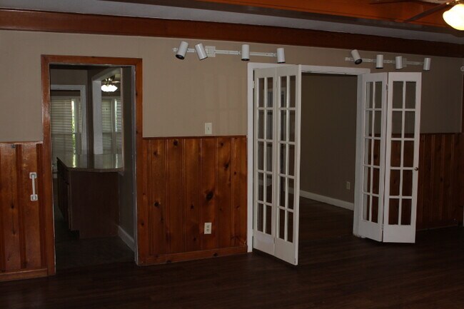 Building Photo - 2717 28th St