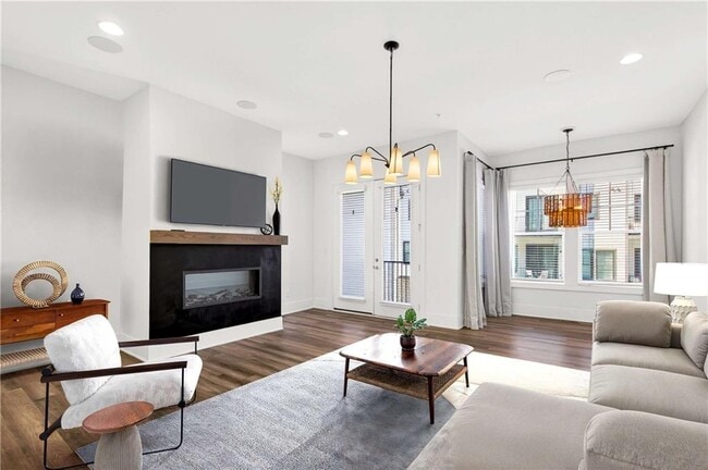 Building Photo - 1338 Booth Ave NW