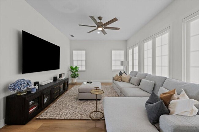 Building Photo - 2057 Futana Way