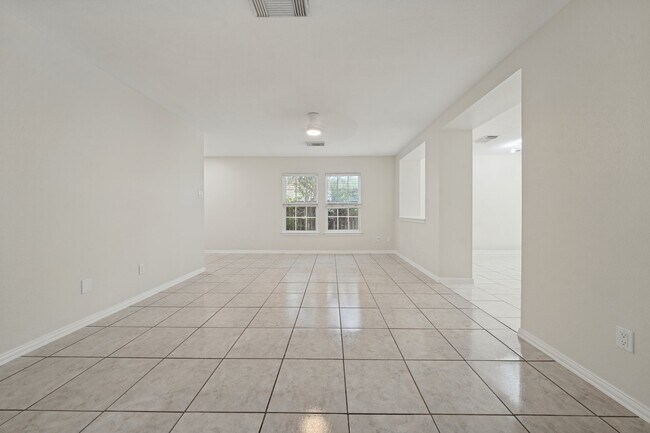 Building Photo - 9814 Alisa Brooke