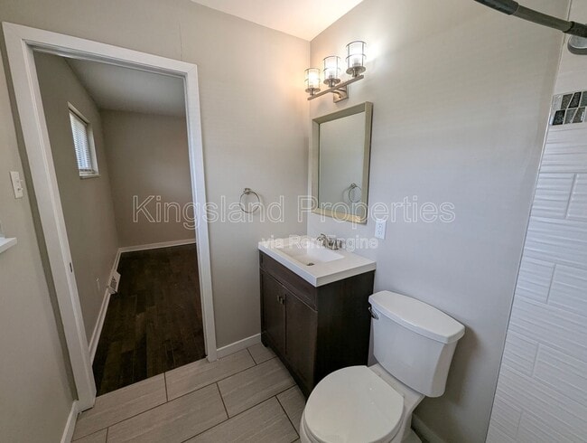 Building Photo - 1146 Swarthmore Ln