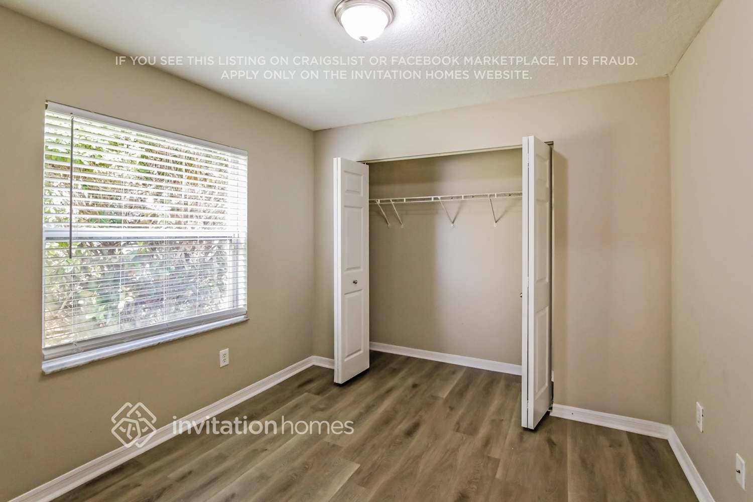 Building Photo - 1365 SW 106th Ave