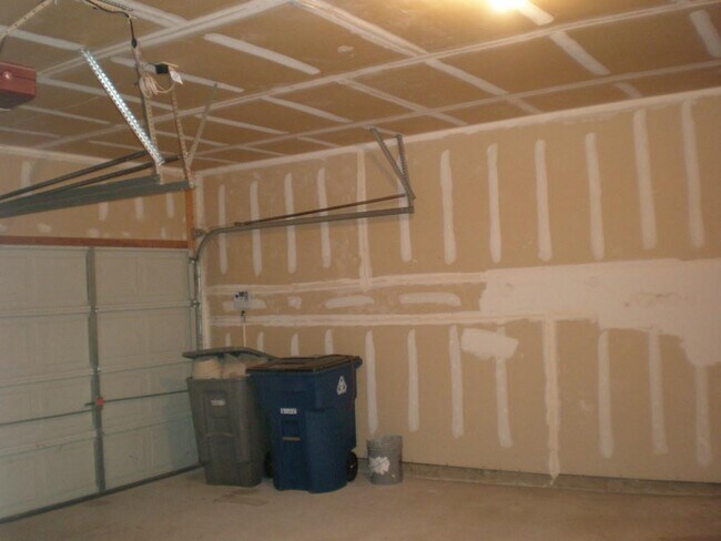 Building Photo - 5817 Taylor Draper Cove