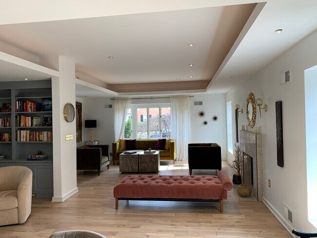 Building Photo - 4214 50th St NW