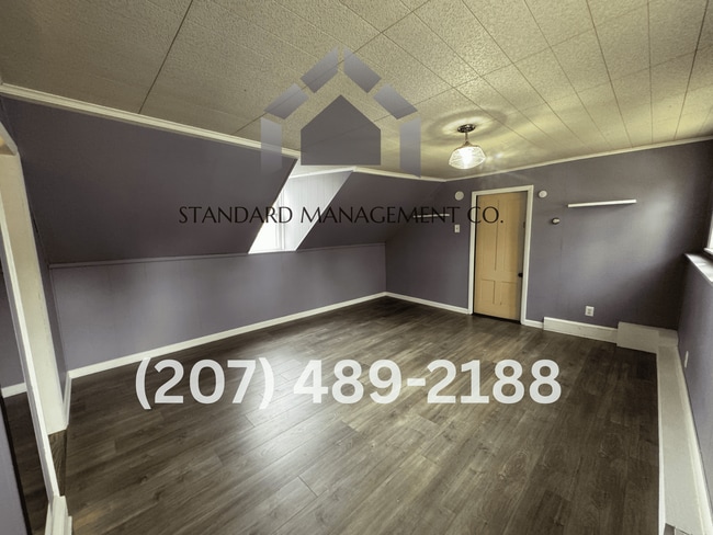 Building Photo - Well Maintained 4 Bedroom Single Family Ho...