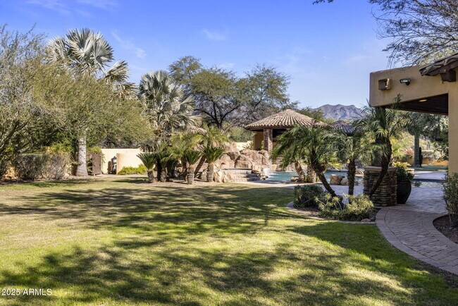 Building Photo - 9222 E Rimrock Dr