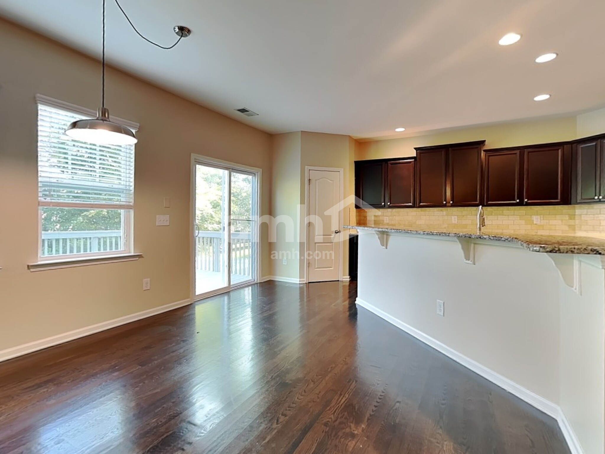 Building Photo - 1104 Wainscott Dr