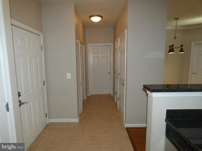 Building Photo - 2465 Army Navy Dr