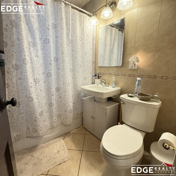 Building Photo - 55 Etna St