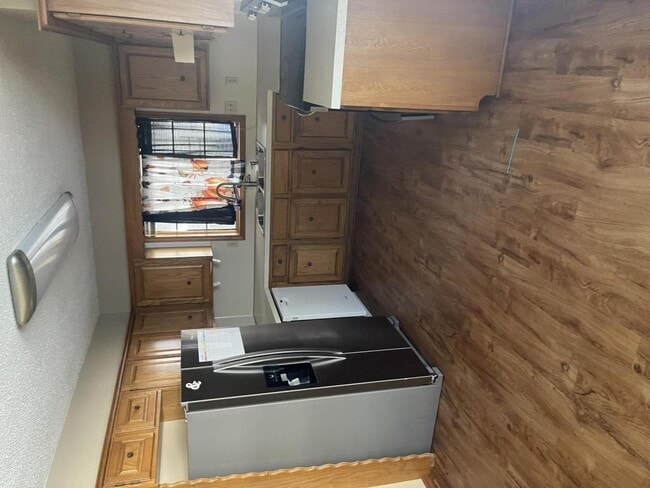 Building Photo - 2301 Columbus Ave