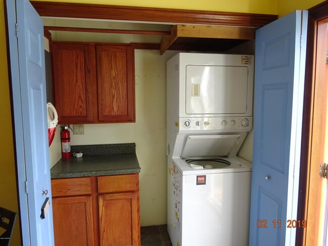 Building Photo - 112 Fox Pl