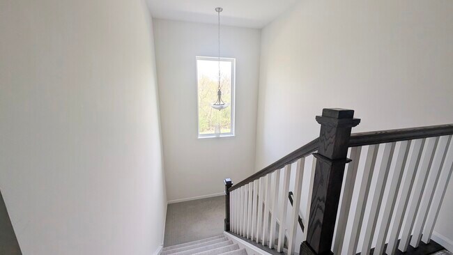 Building Photo - 29W730 Cambridge Ct