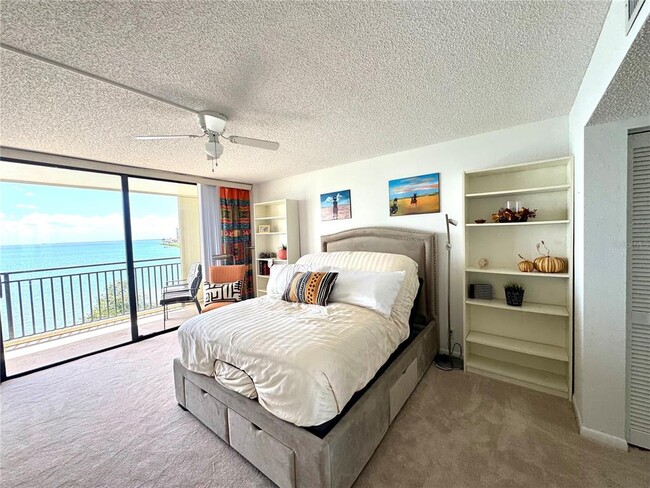 Building Photo - 5700 Escondida Blvd S