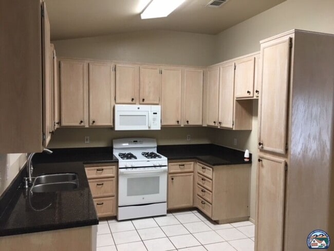 Building Photo - 230 Buckskin Ranch Dr