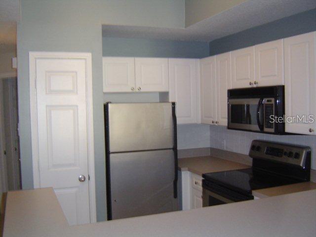Building Photo - 235 Goldenrain Dr