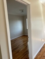 Building Photo - 2861 Grace Ave